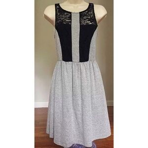 PAPER CRANE Black & Gray Lace Herringbone Dress – Size S – Made in USA